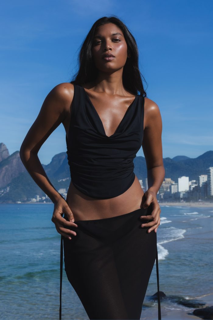 Blusa Slip Preta • Sol Brand