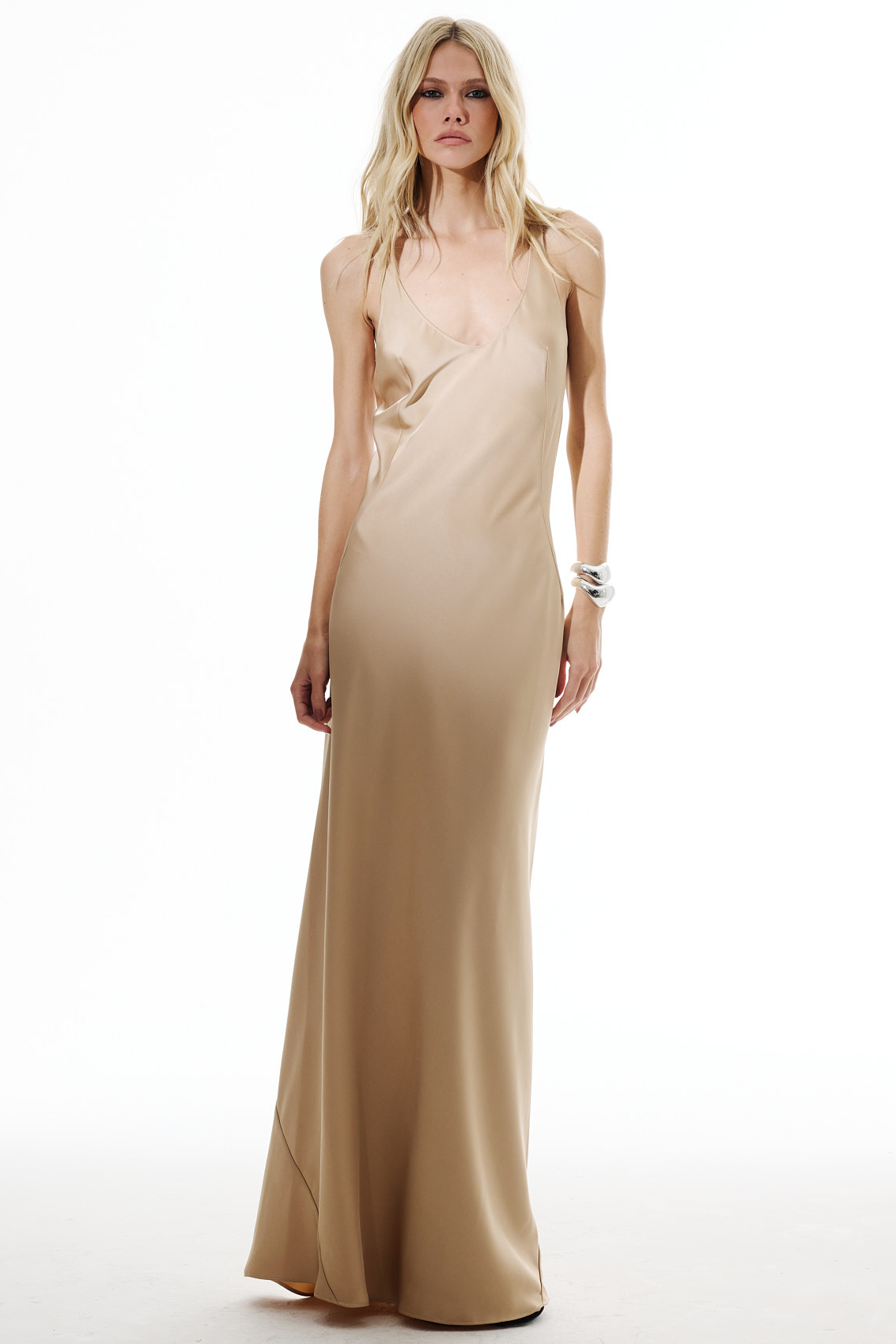 VESTIDO CETIM LONGO SOL X THAISE JURIATTI AREIA